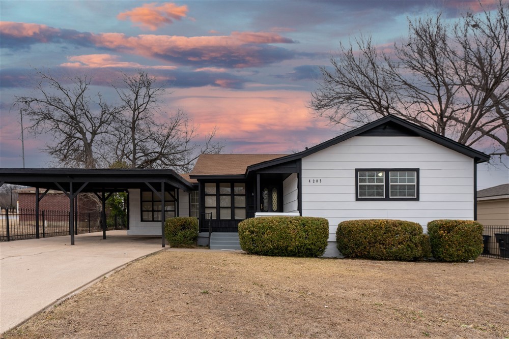 4205 Lorin Avenue Fort Worth TX 76105