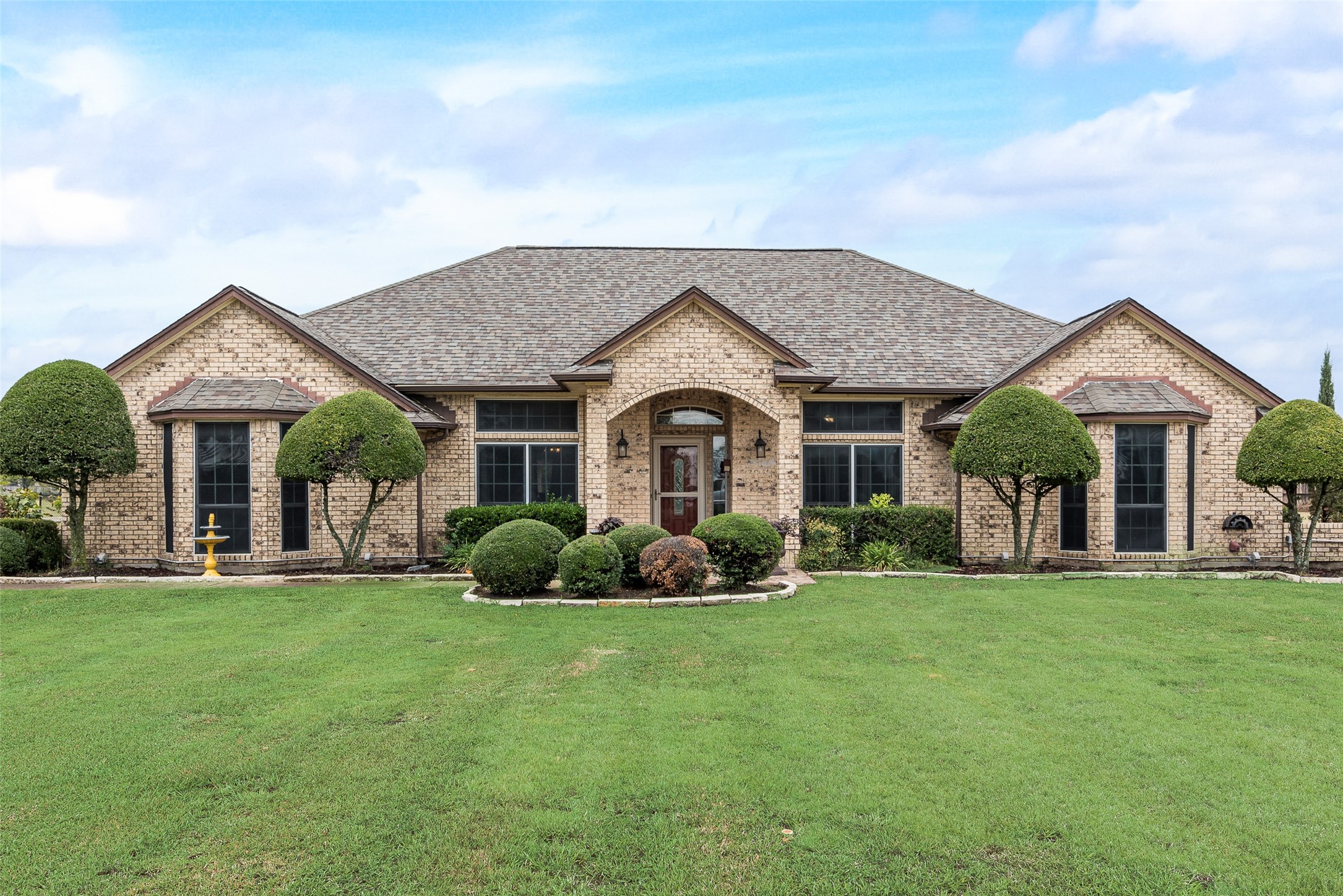 129 Seneca Drive Waxahachie TX 75165