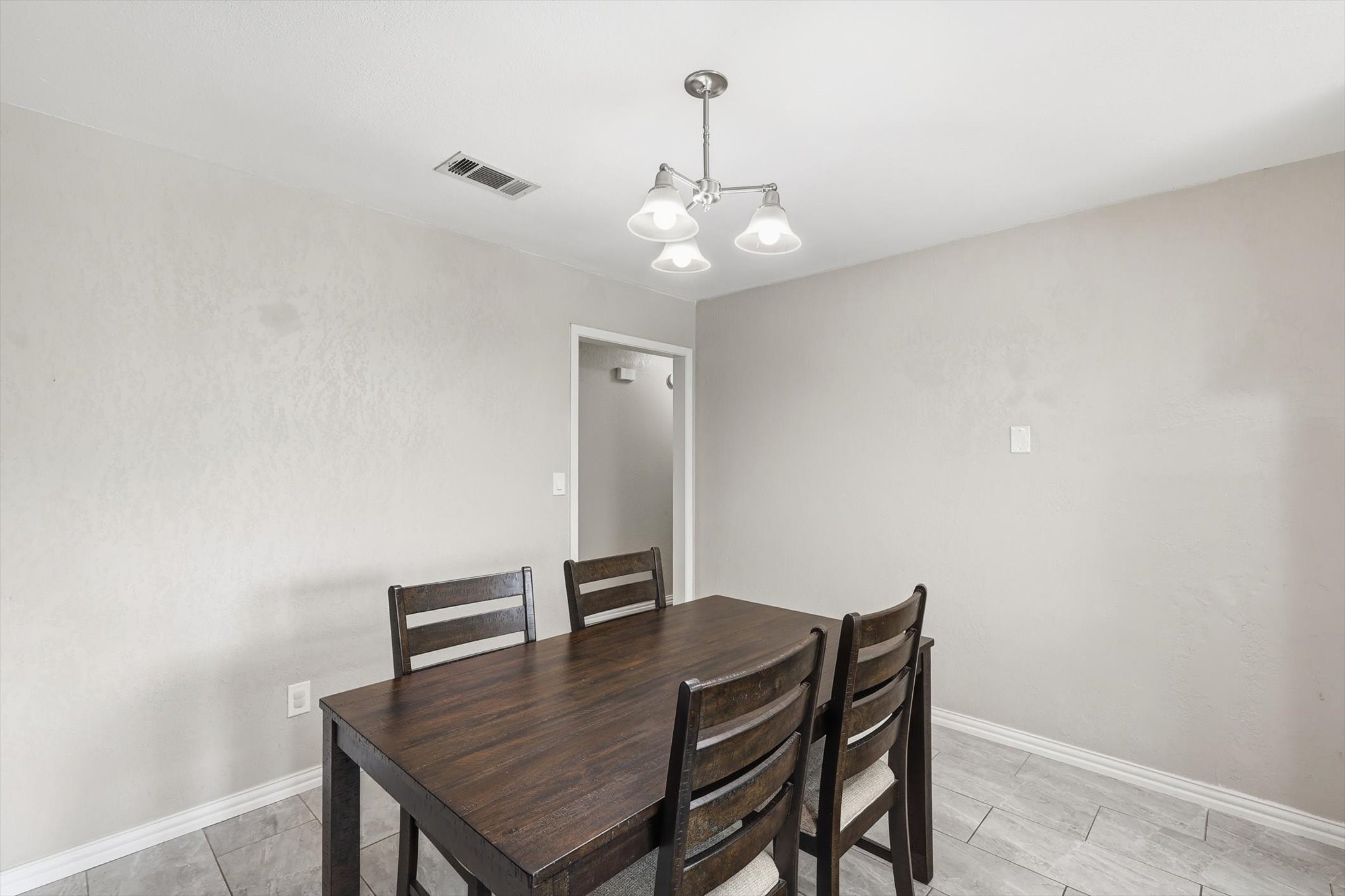 2413 Meadow View Bedford TX 76021