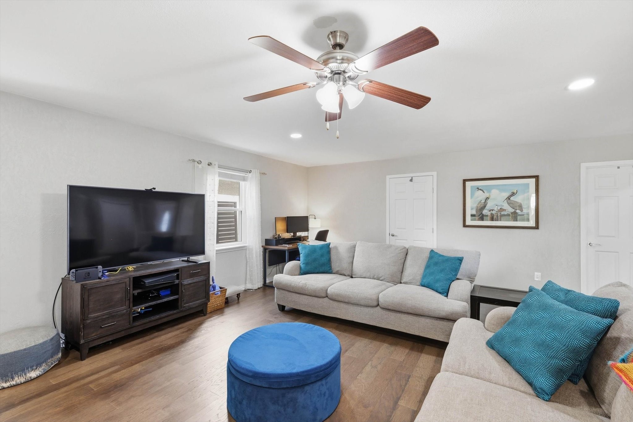 2413 Meadow View Bedford TX 76021
