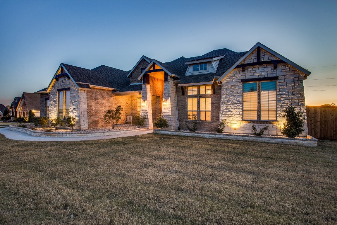 841 Cross Creek Court Waxahachie TX 75167