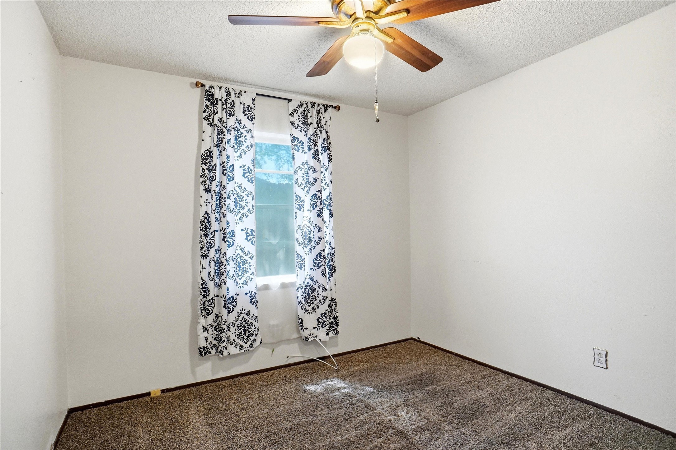 841 Lake View Ridge White Settlement TX 76108