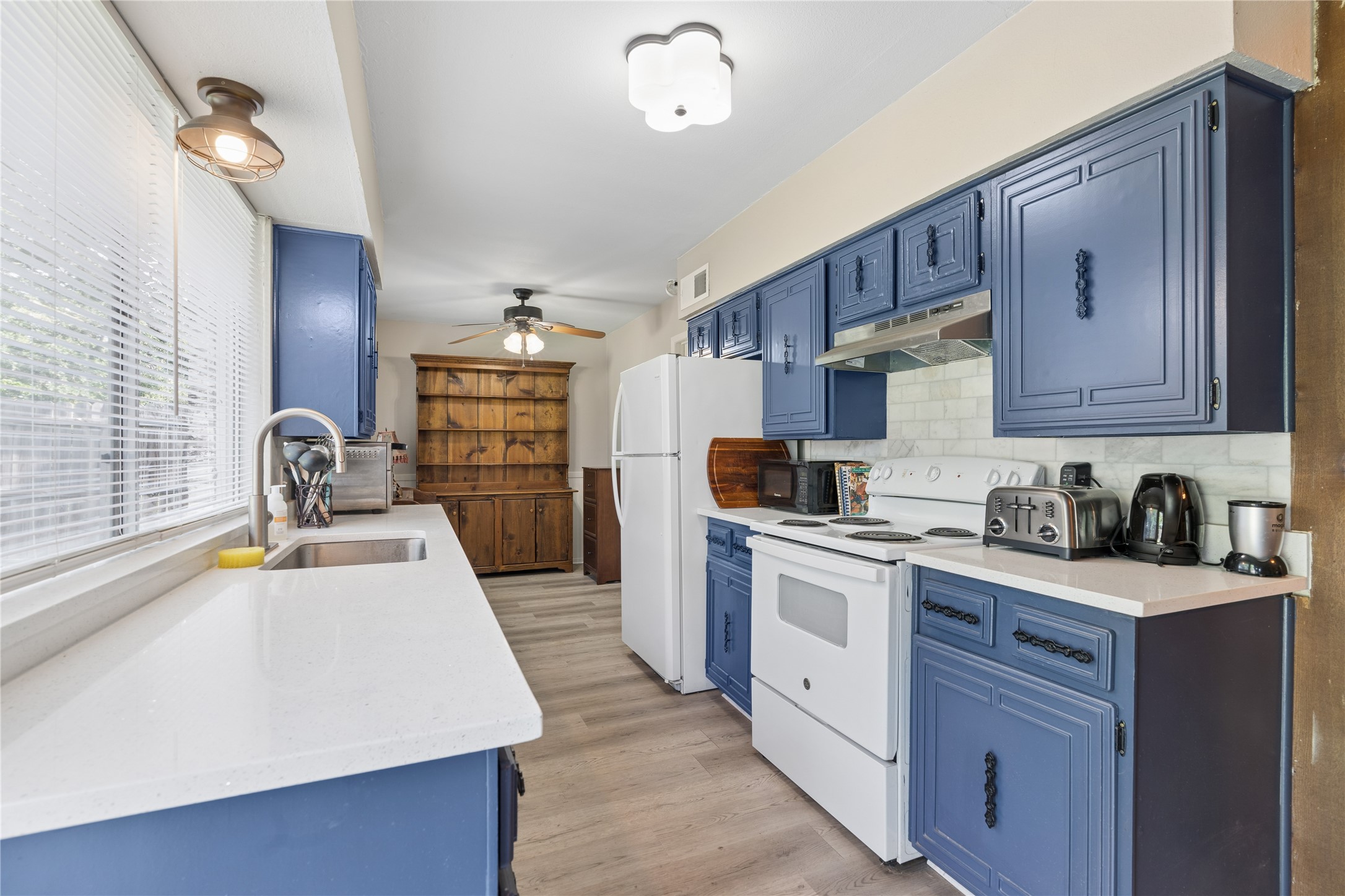 1213 Pin Oak Drive Denton TX 76209