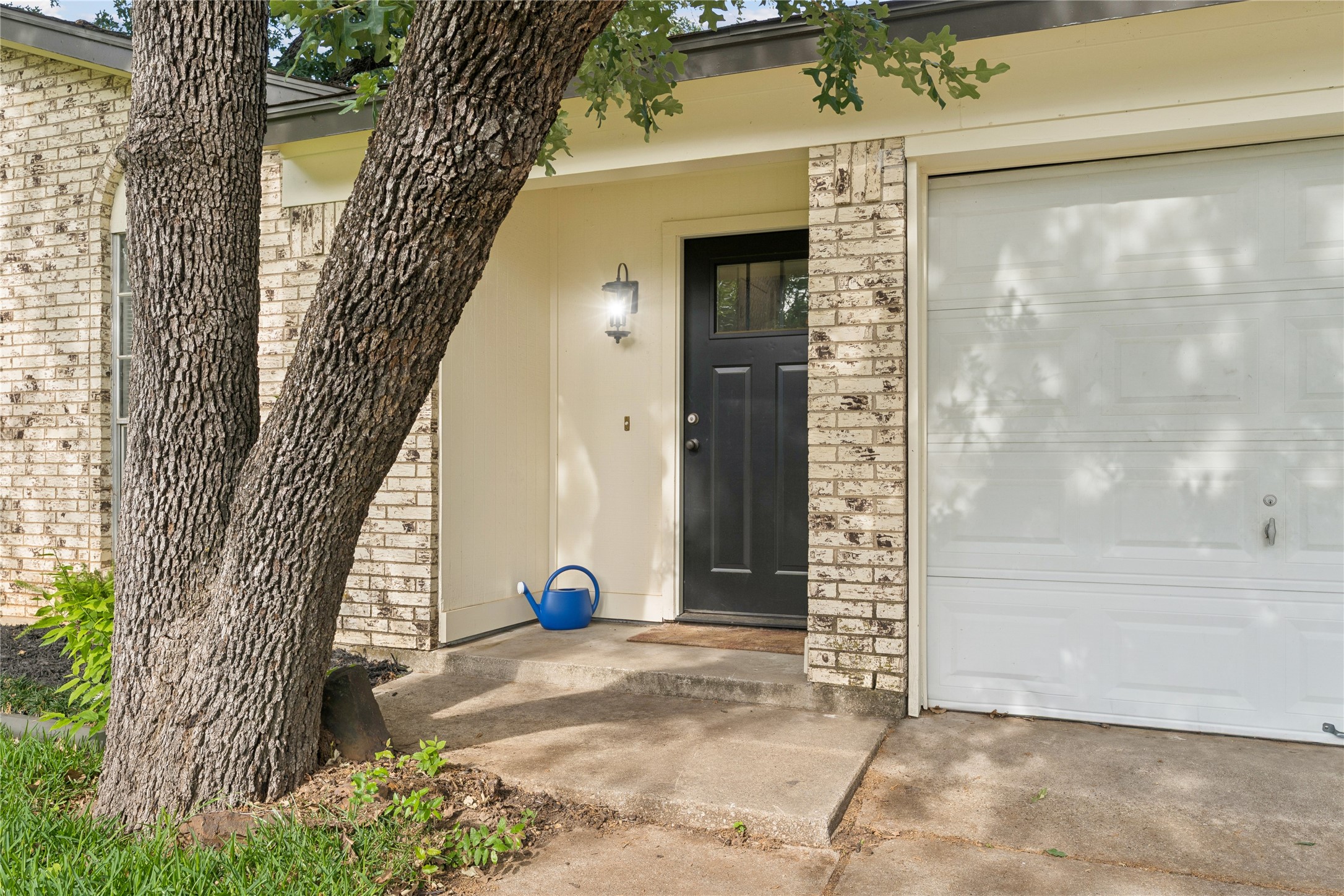 1213 Pin Oak Drive Denton TX 76209