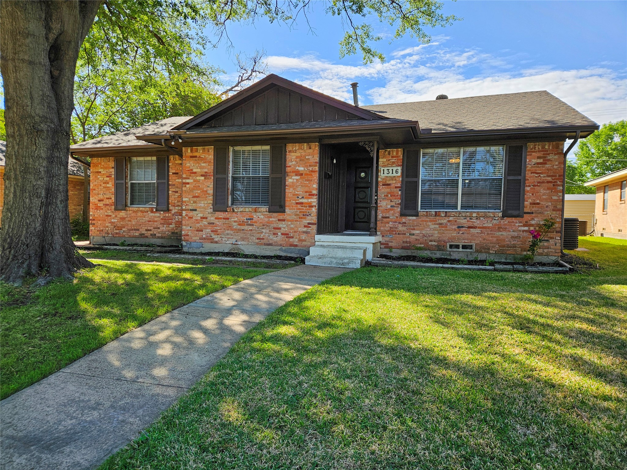 1316 Lexington Drive Garland TX 75041