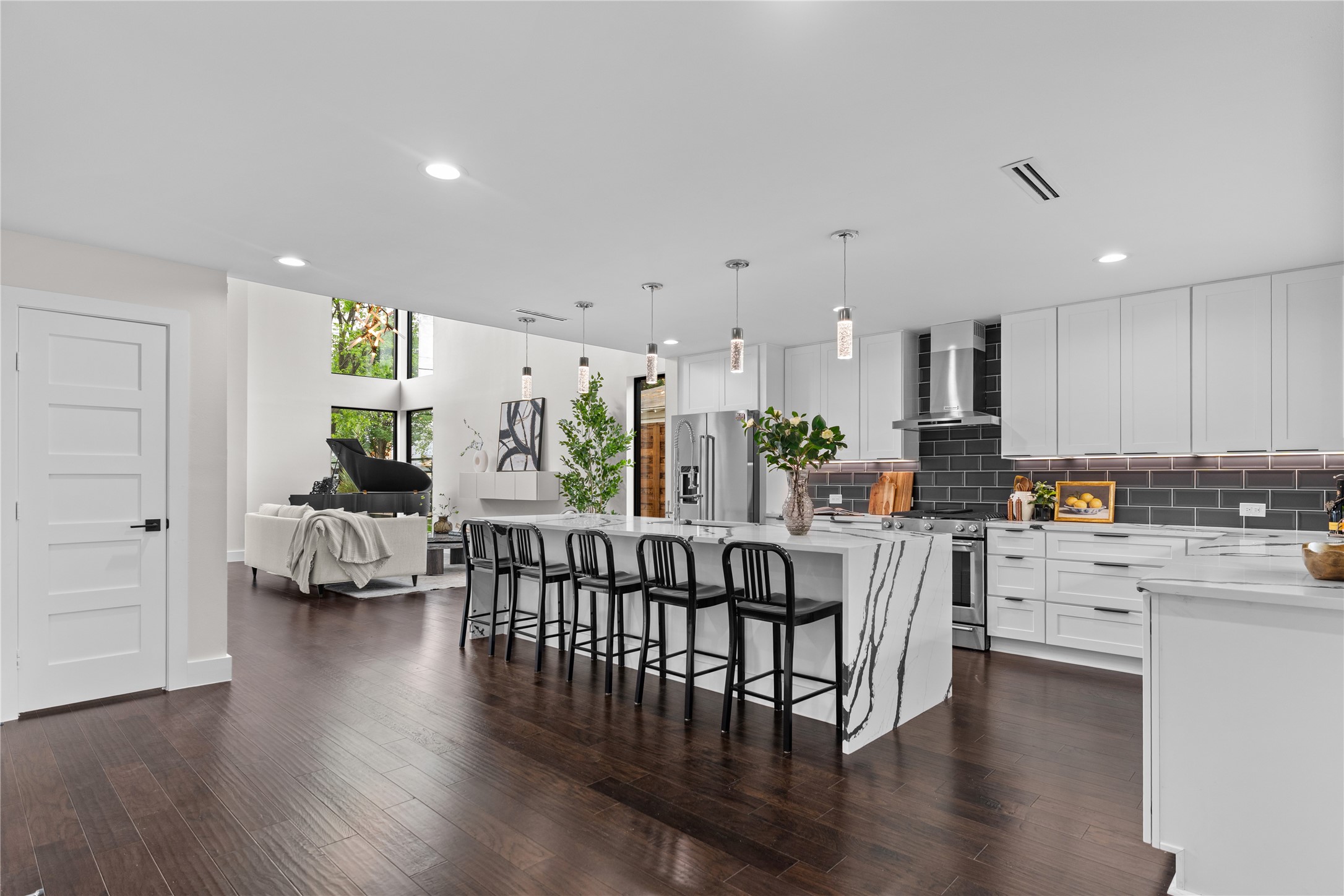 3321 Coronet Boulevard Dallas TX 75212