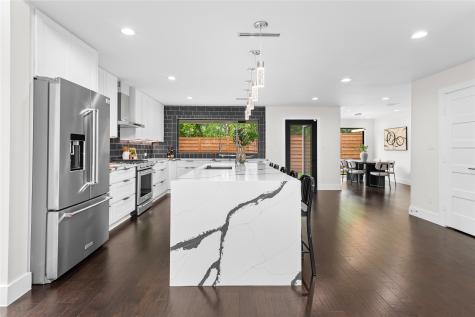 3321 Coronet Boulevard Dallas TX 75212
