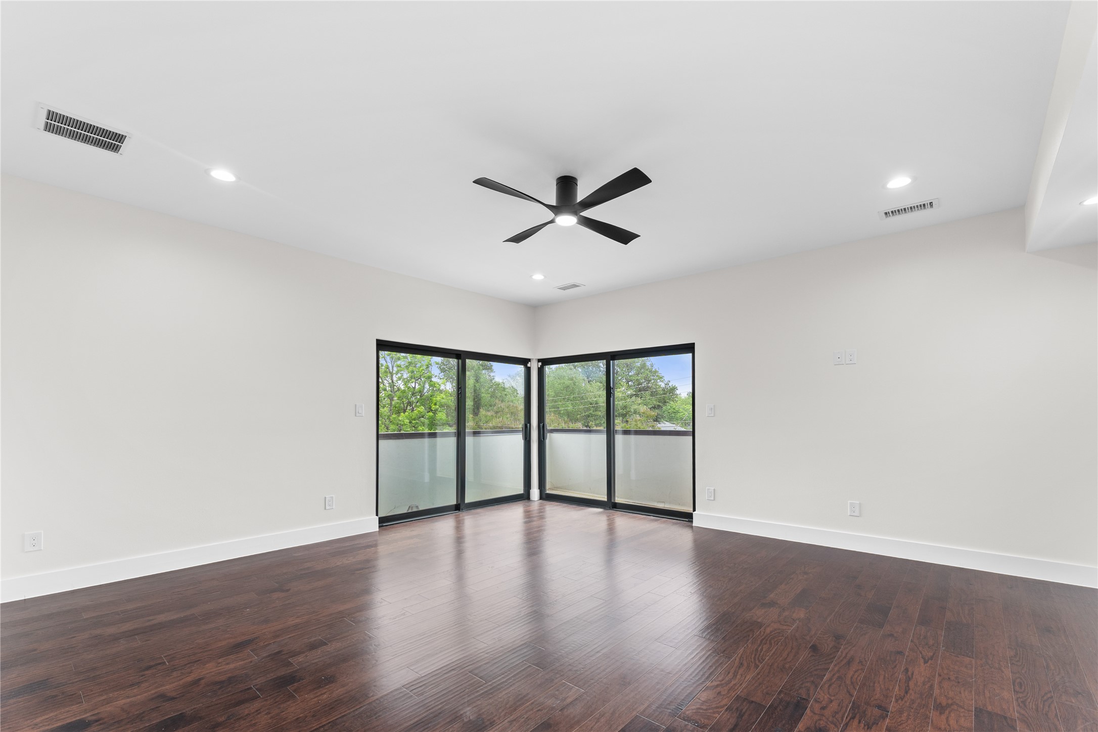 3321 Coronet Boulevard Dallas TX 75212