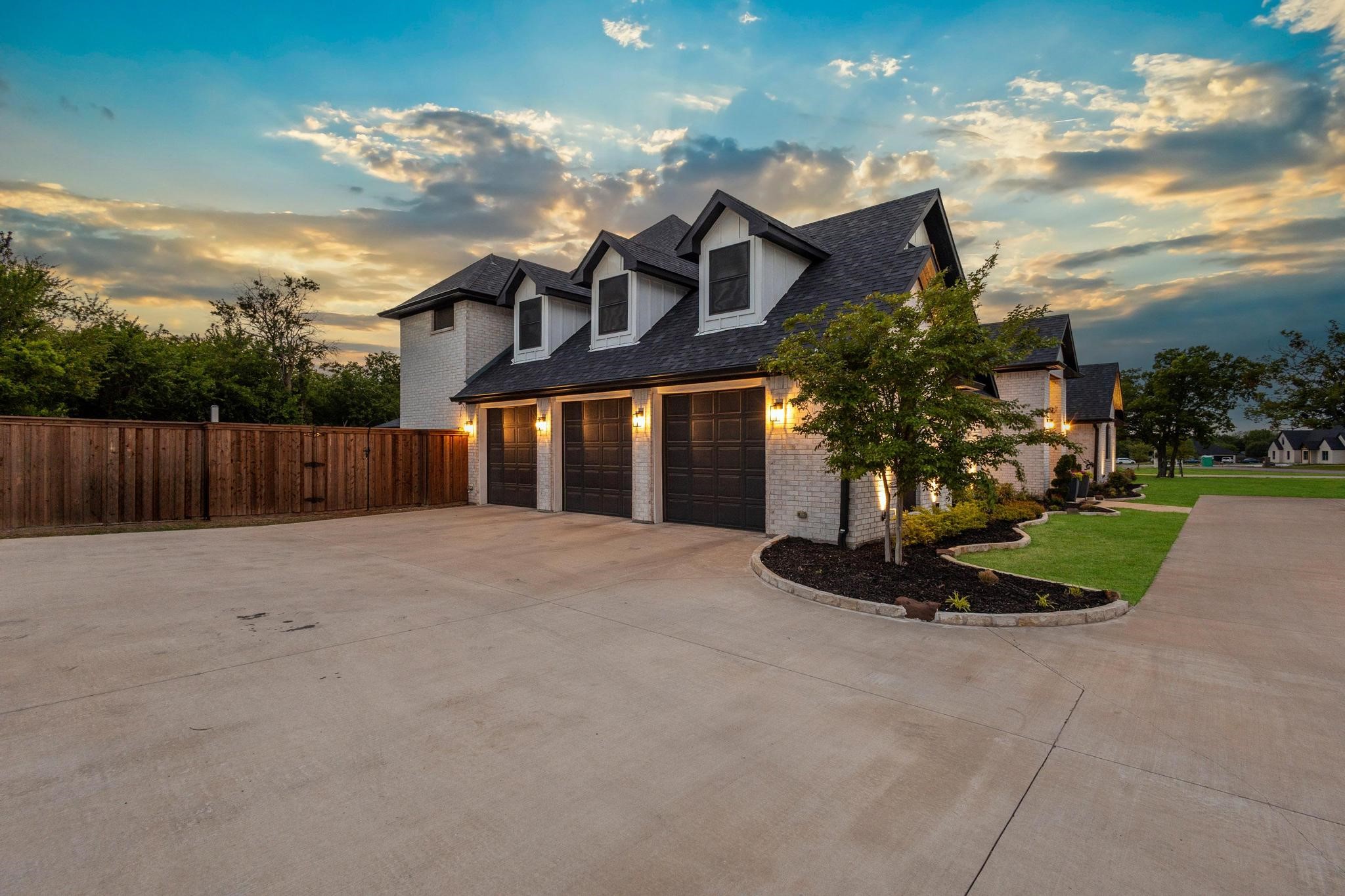 2214 Norwood Street Sherman TX 75092