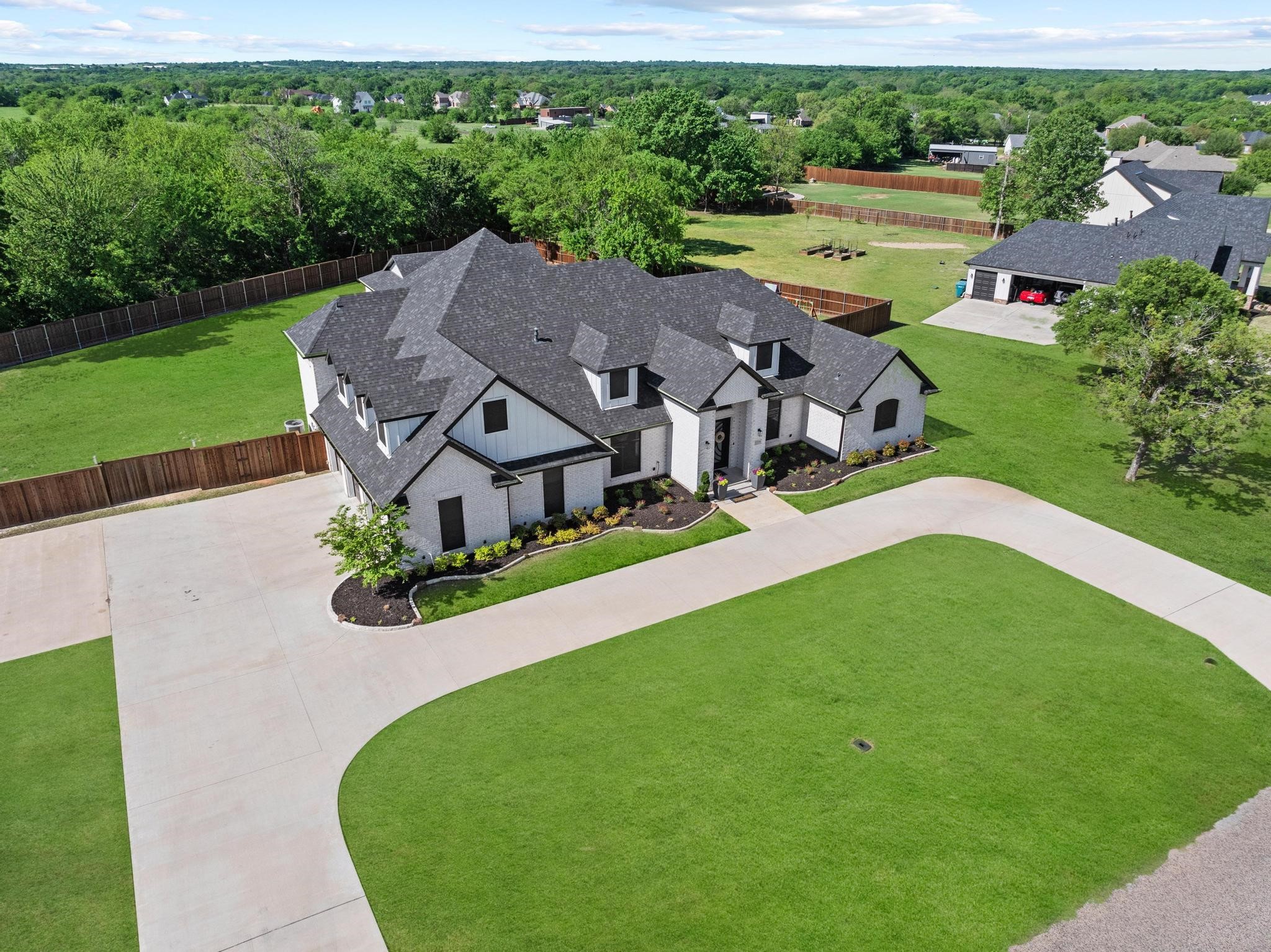 2214 Norwood Street Sherman TX 75092