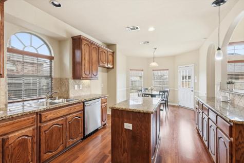 5038 W Fall Drive Midlothian TX 76065