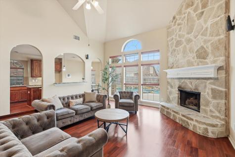5038 W Fall Drive Midlothian TX 76065