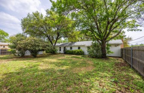 211 W Long Street Elm Mott TX 76640