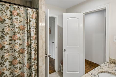 10677 Larchfield Lane Dallas TX 75238