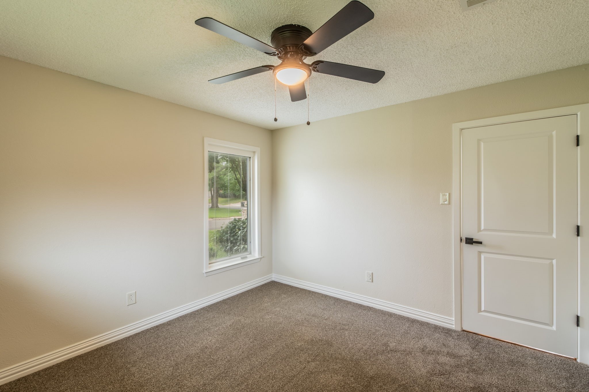 1000 Briarcliff Drive Arlington TX 76012