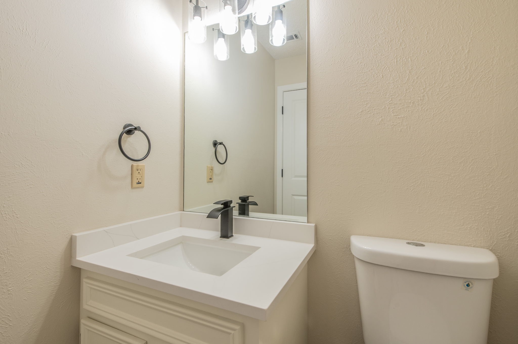 1000 Briarcliff Drive Arlington TX 76012