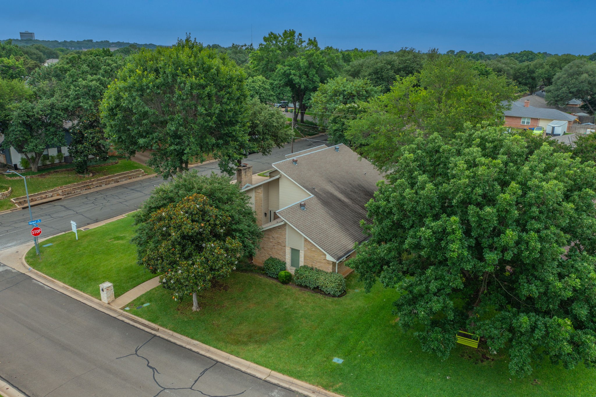 1000 Briarcliff Drive Arlington TX 76012