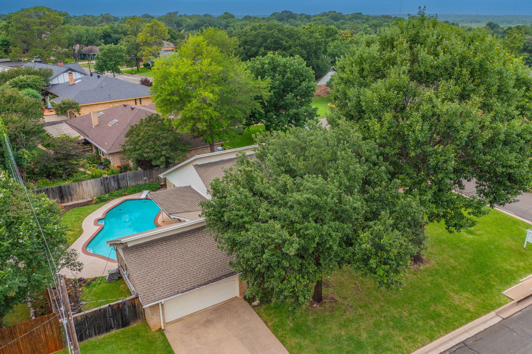 1000 Briarcliff Drive Arlington TX 76012