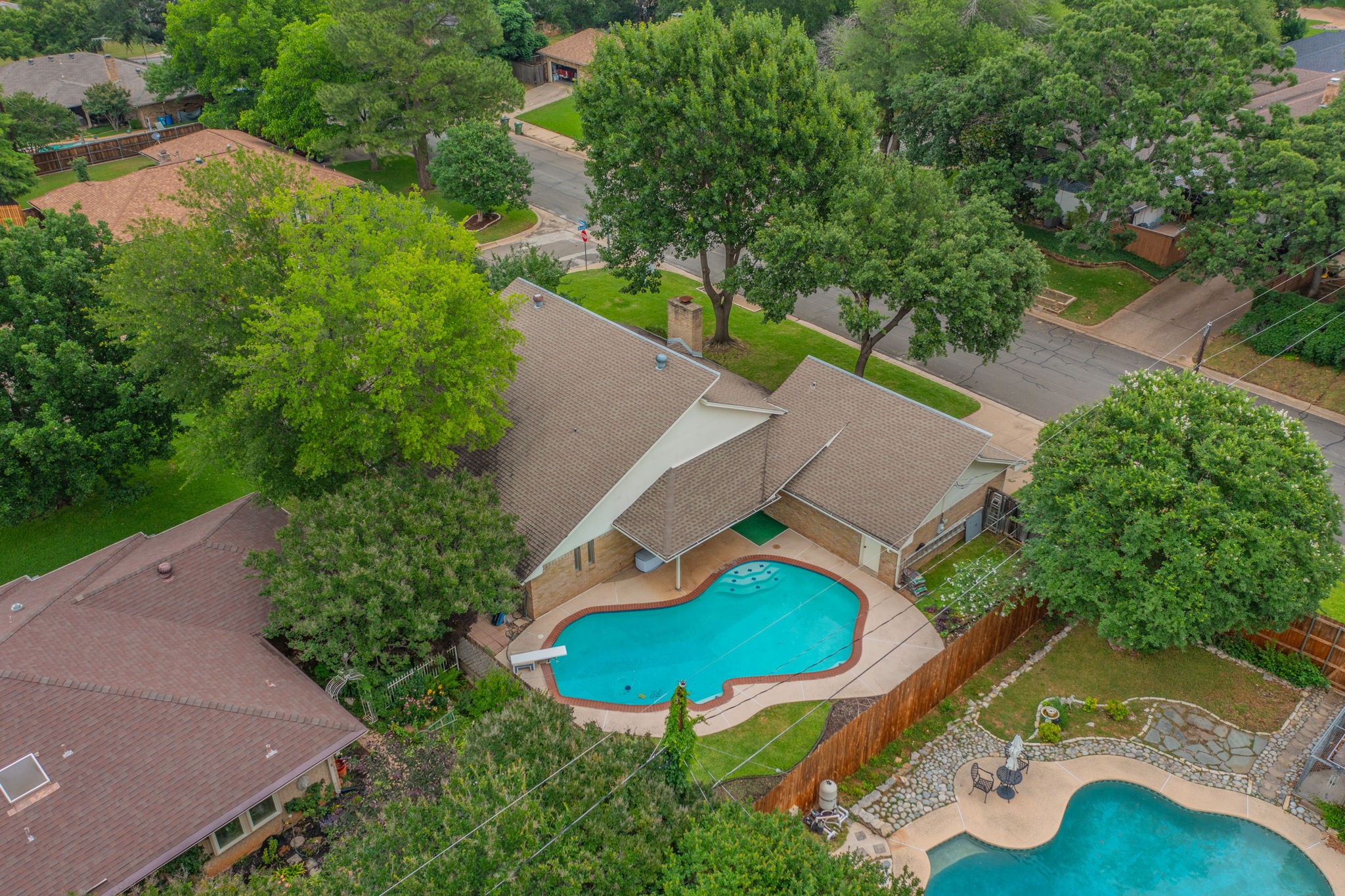 1000 Briarcliff Drive Arlington TX 76012