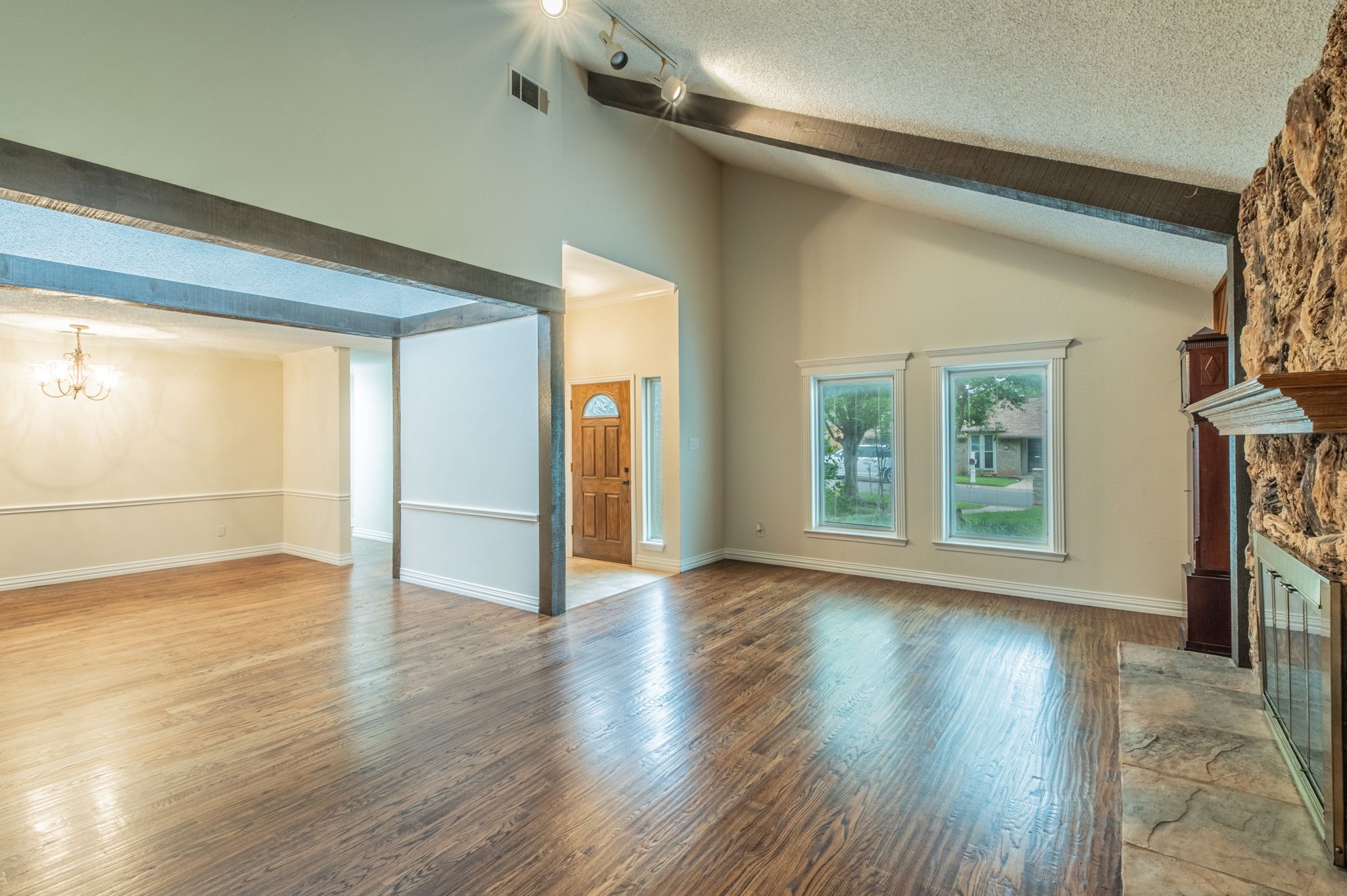 1000 Briarcliff Drive Arlington TX 76012