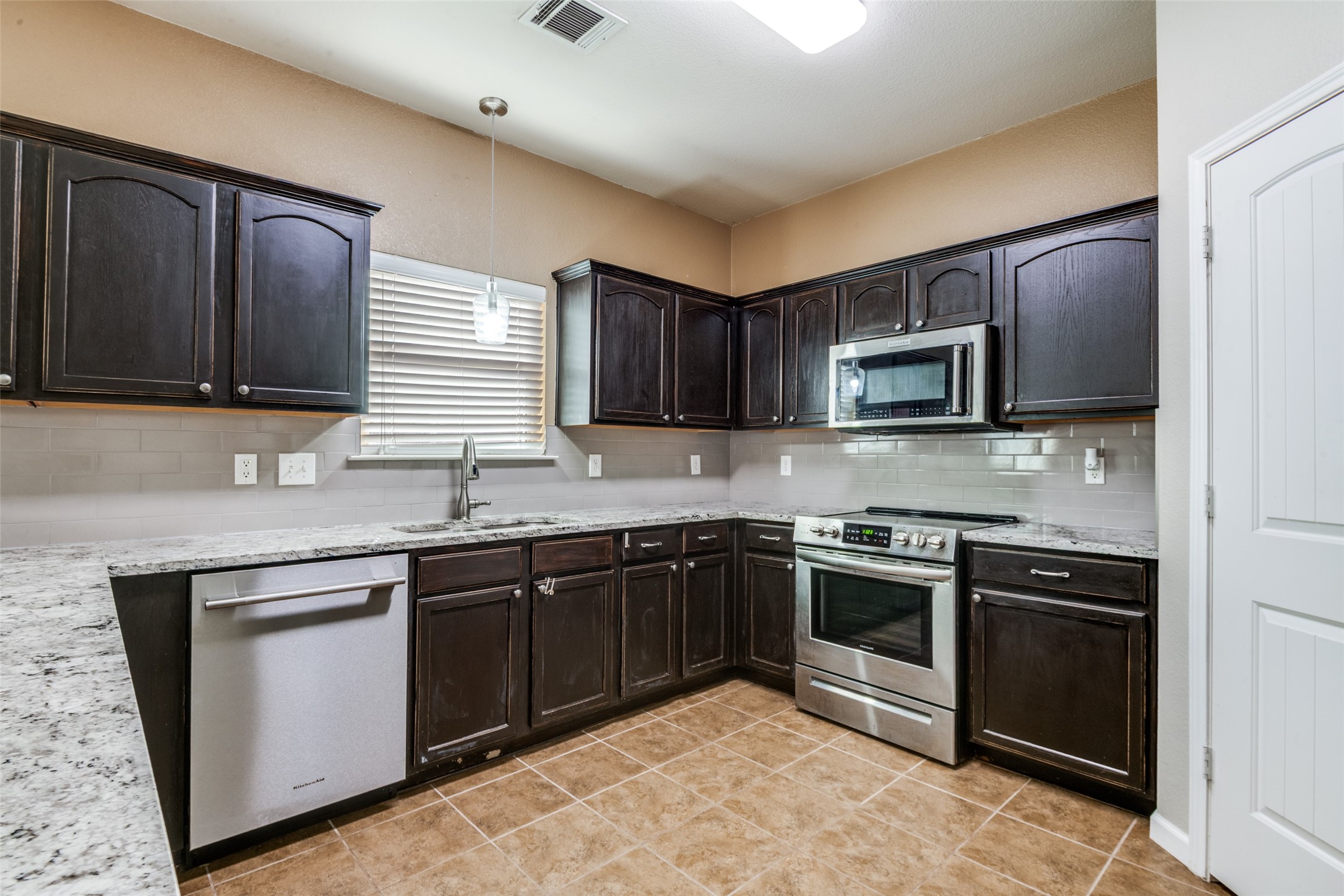 4018 Houston Drive Heartland TX 75126