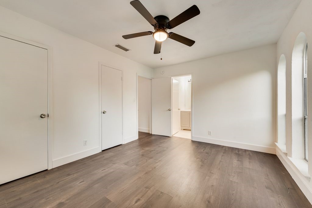 1614 Brent Court Grand Prairie TX 75051