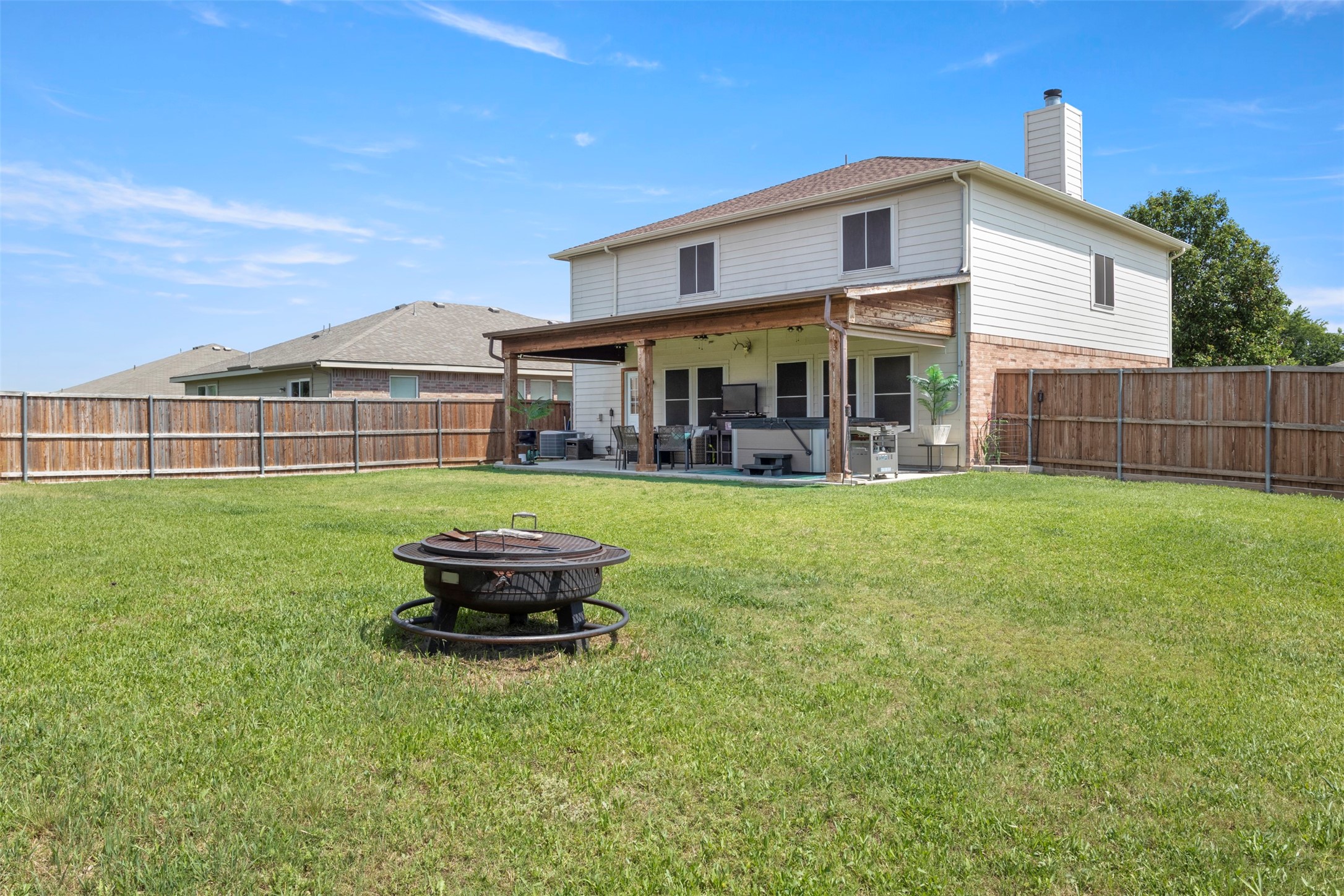 1303 Feather Crest Drive Krum TX 76249