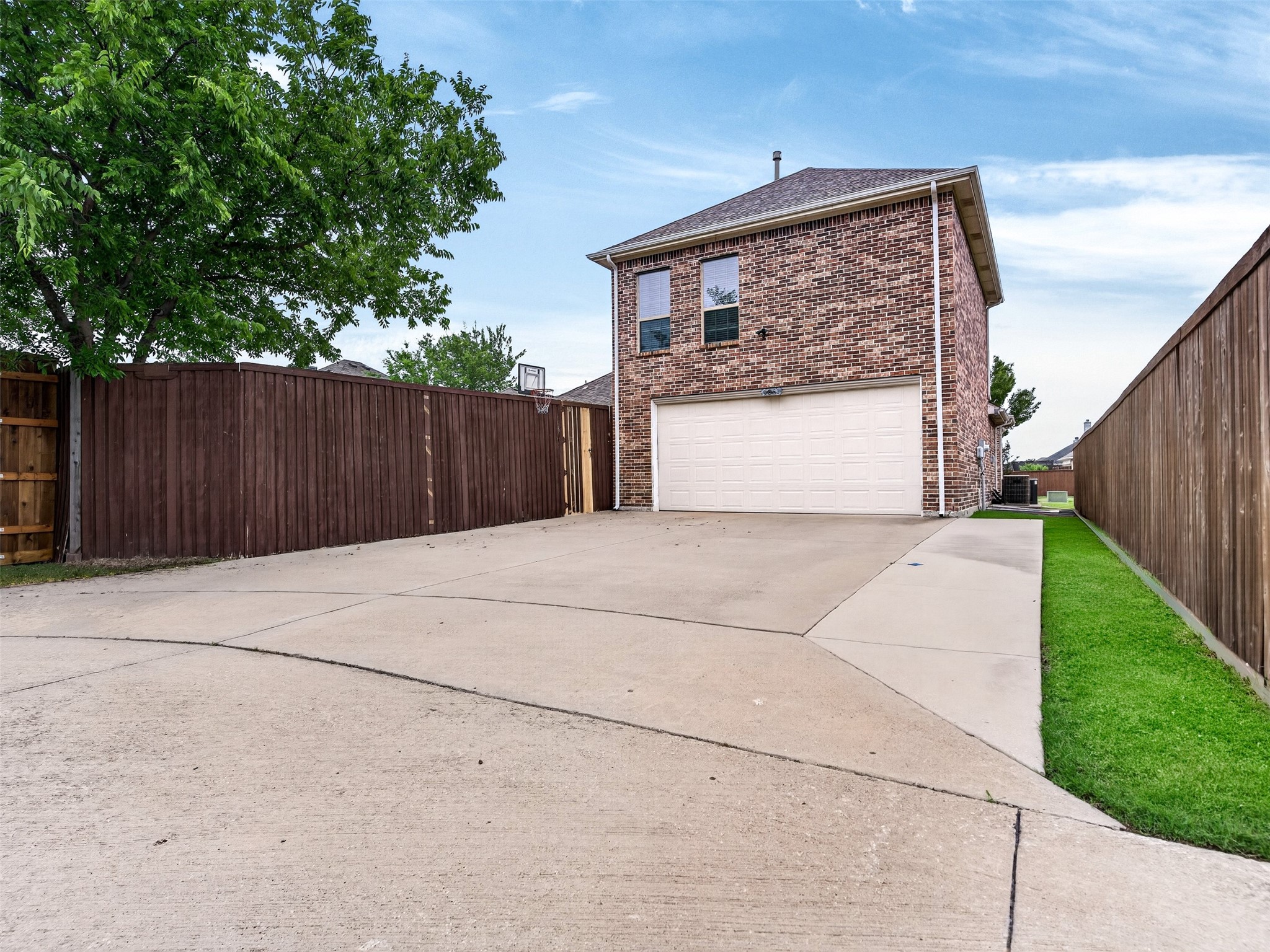 9861 Chamber Hall Drive Frisco TX 75033