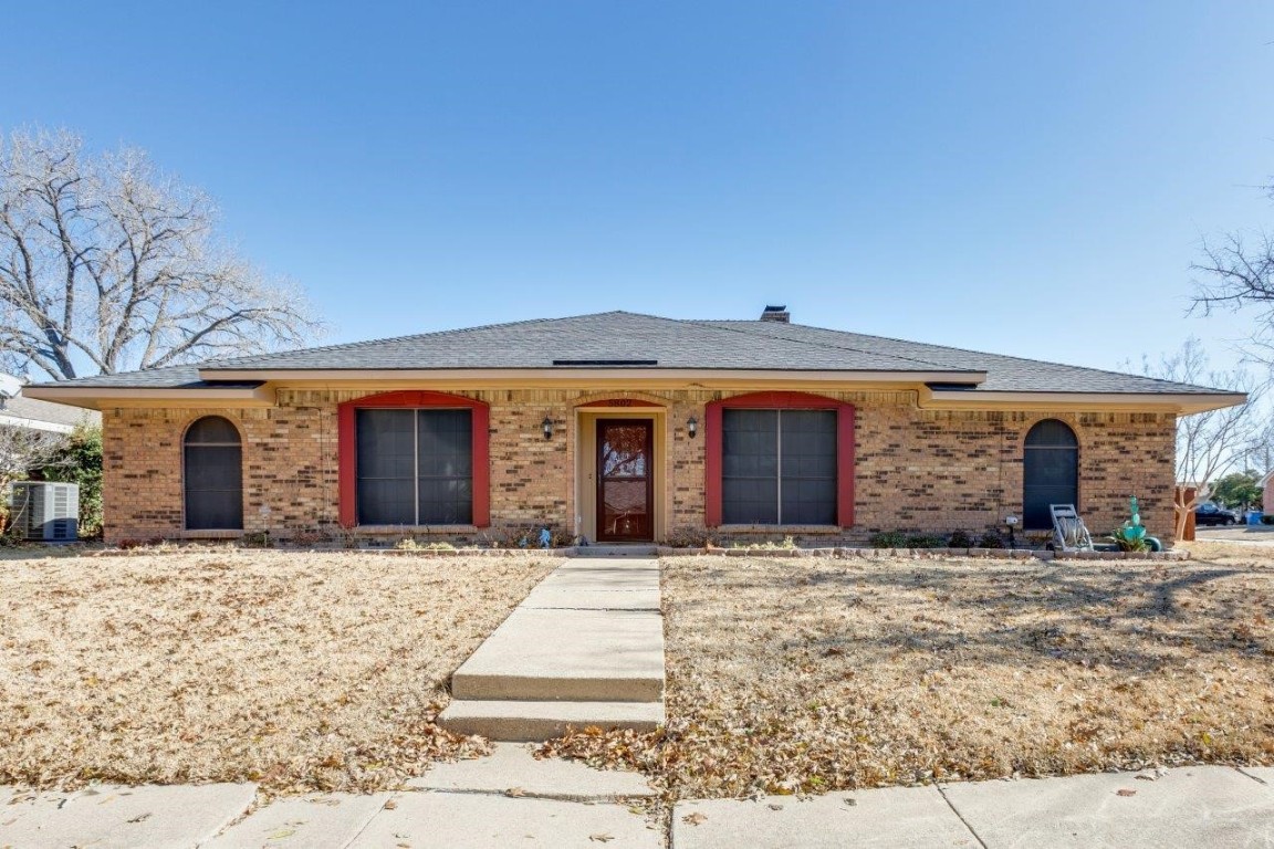 5802 Mark Lane Rowlett TX 75089