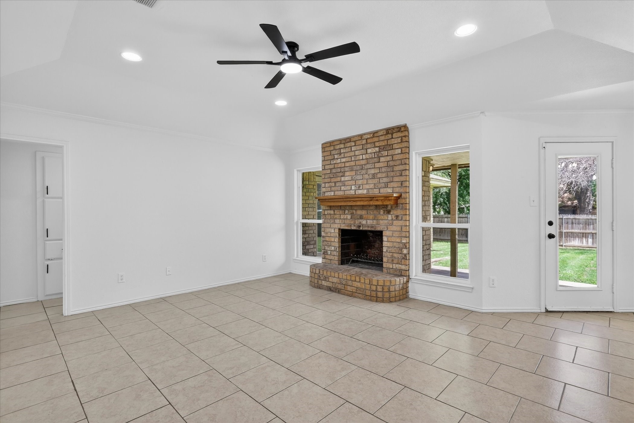 1755 Kings Canyon Circle Fort Worth TX 76134