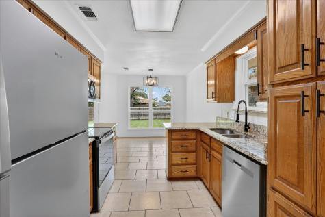 1755 Kings Canyon Circle Fort Worth TX 76134