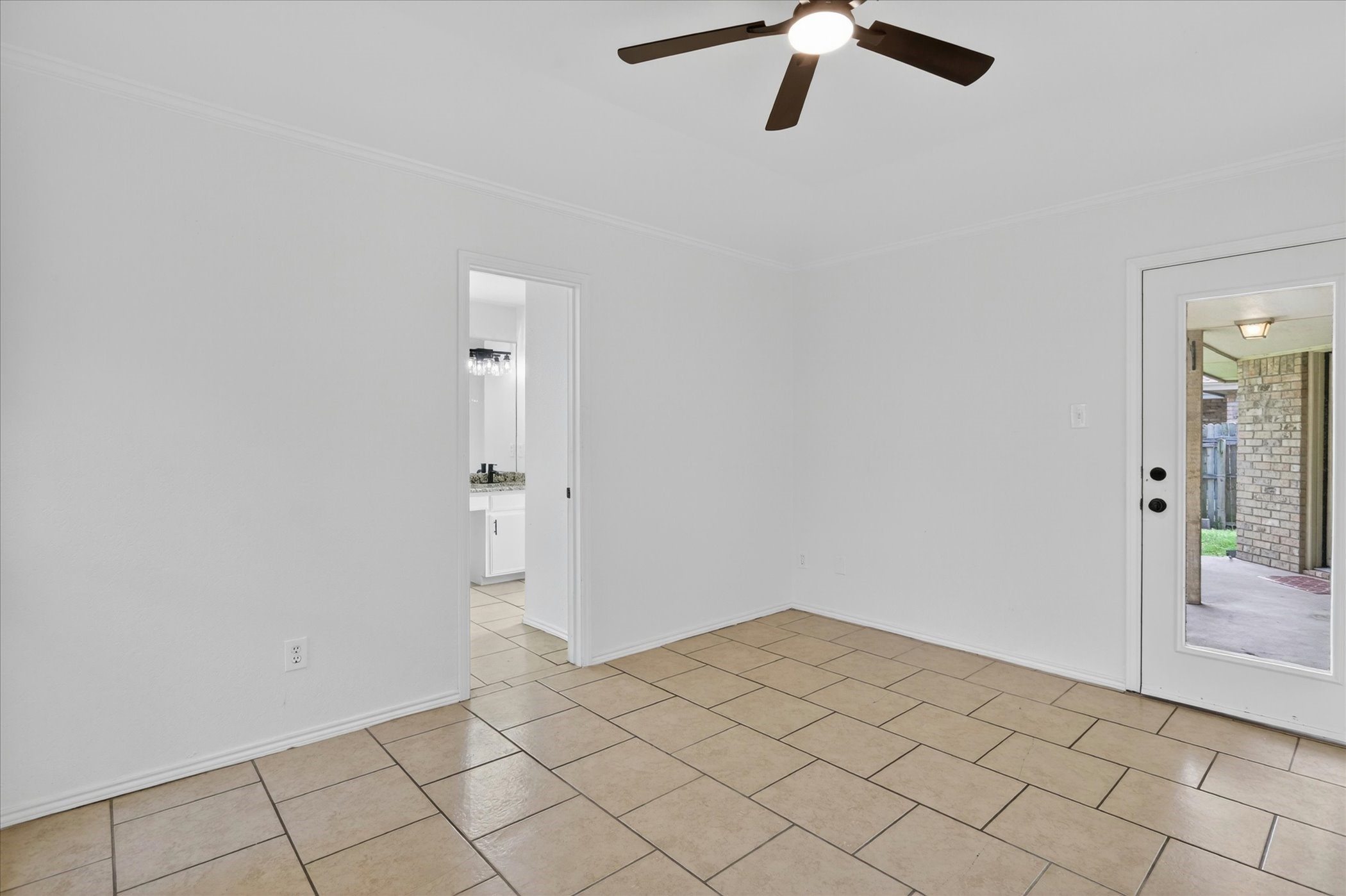 1755 Kings Canyon Circle Fort Worth TX 76134