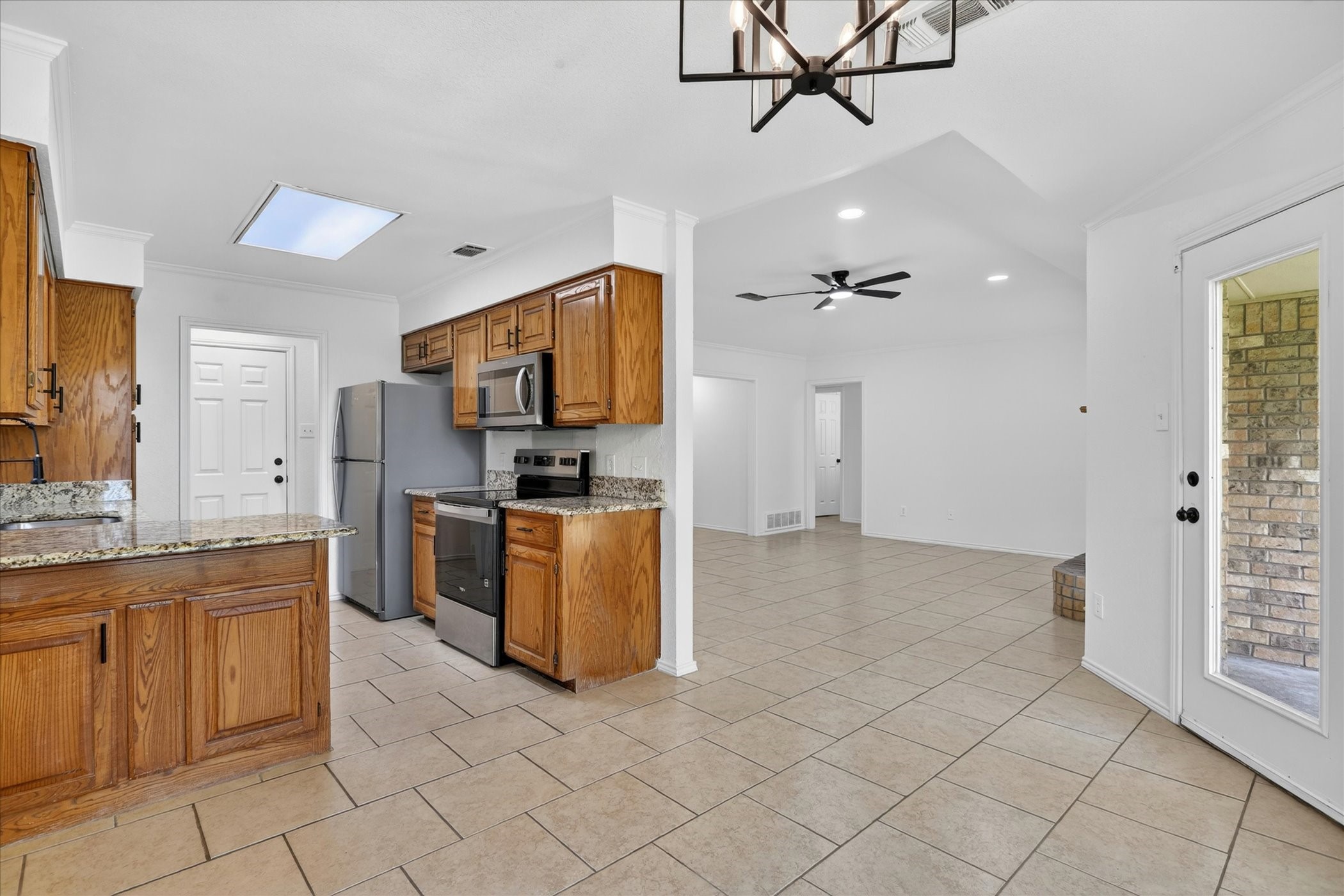1755 Kings Canyon Circle Fort Worth TX 76134