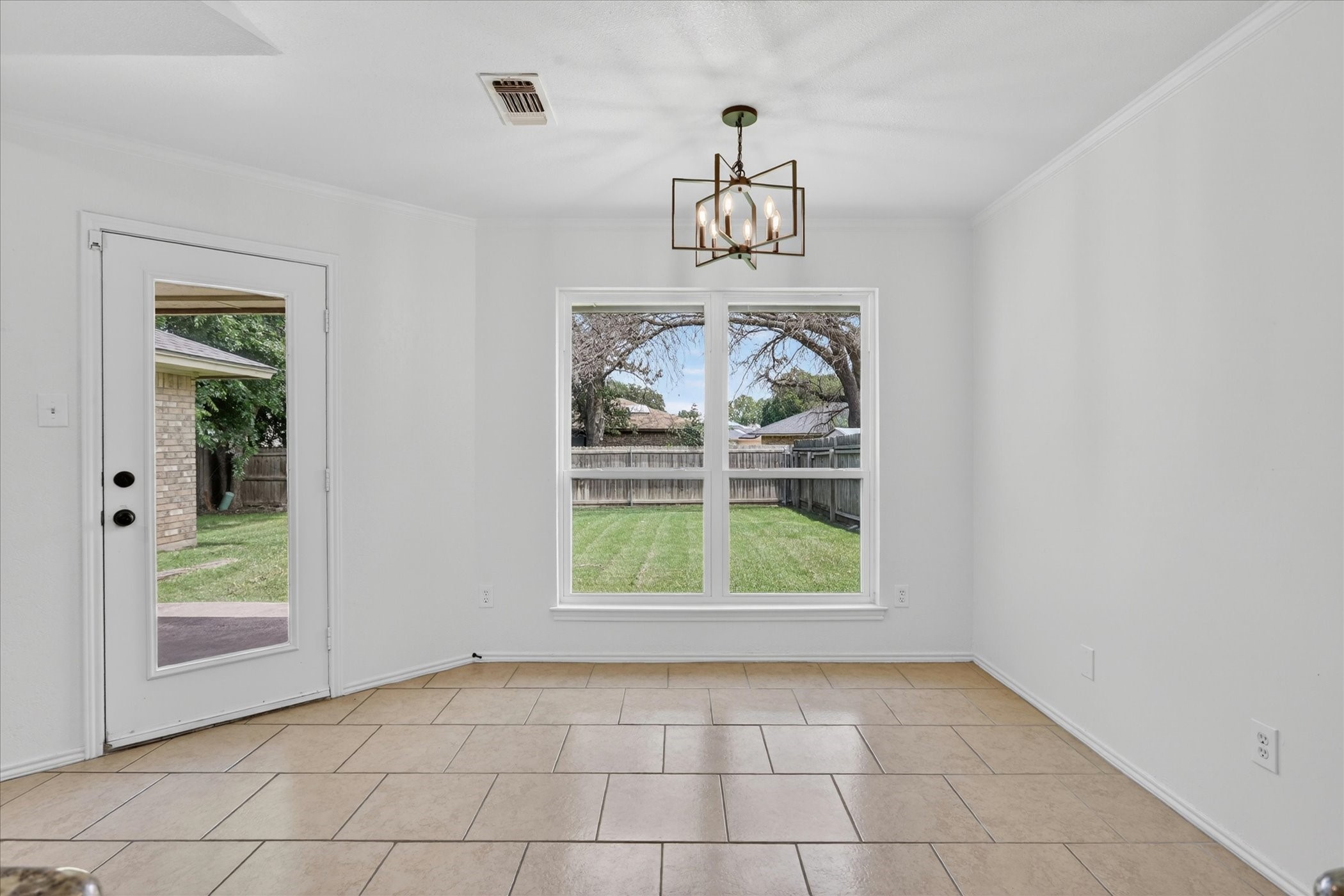 1755 Kings Canyon Circle Fort Worth TX 76134