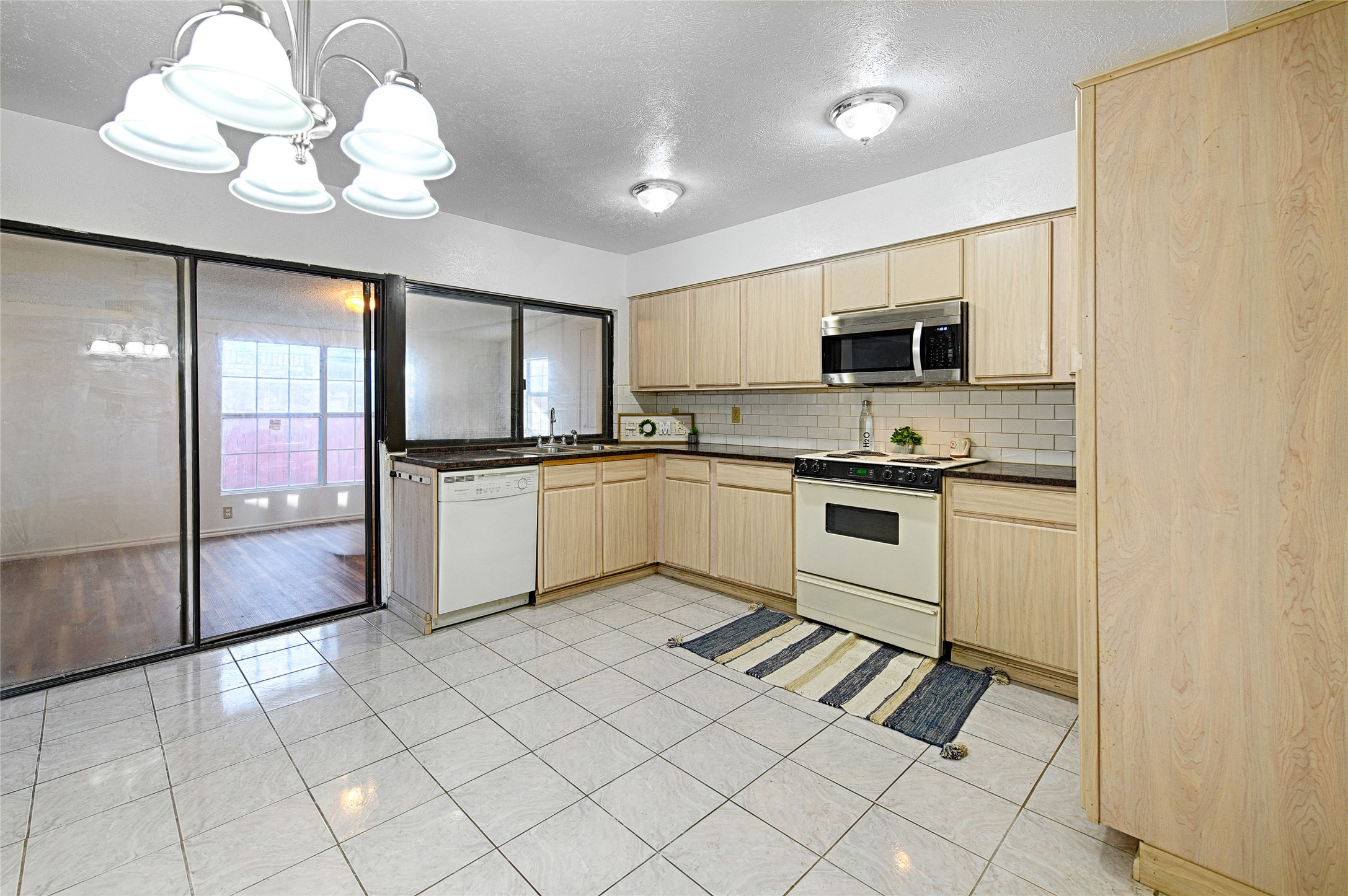 3206 Catalpa Street Garland TX 75044