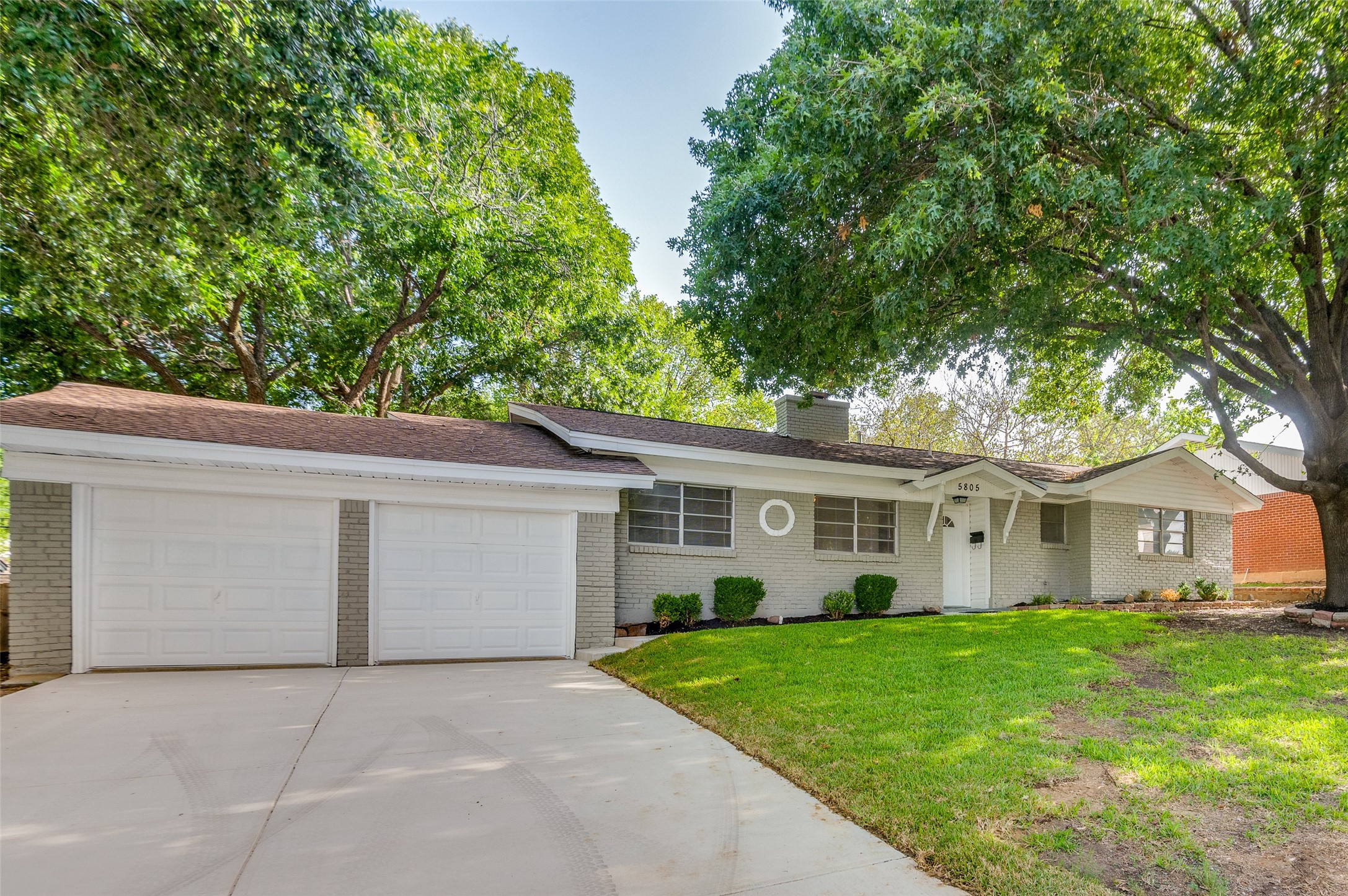 5805 N Hills Drive North Richland Hills TX 76117
