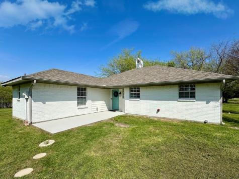 3990 County Road 4640 Trenton TX 75490