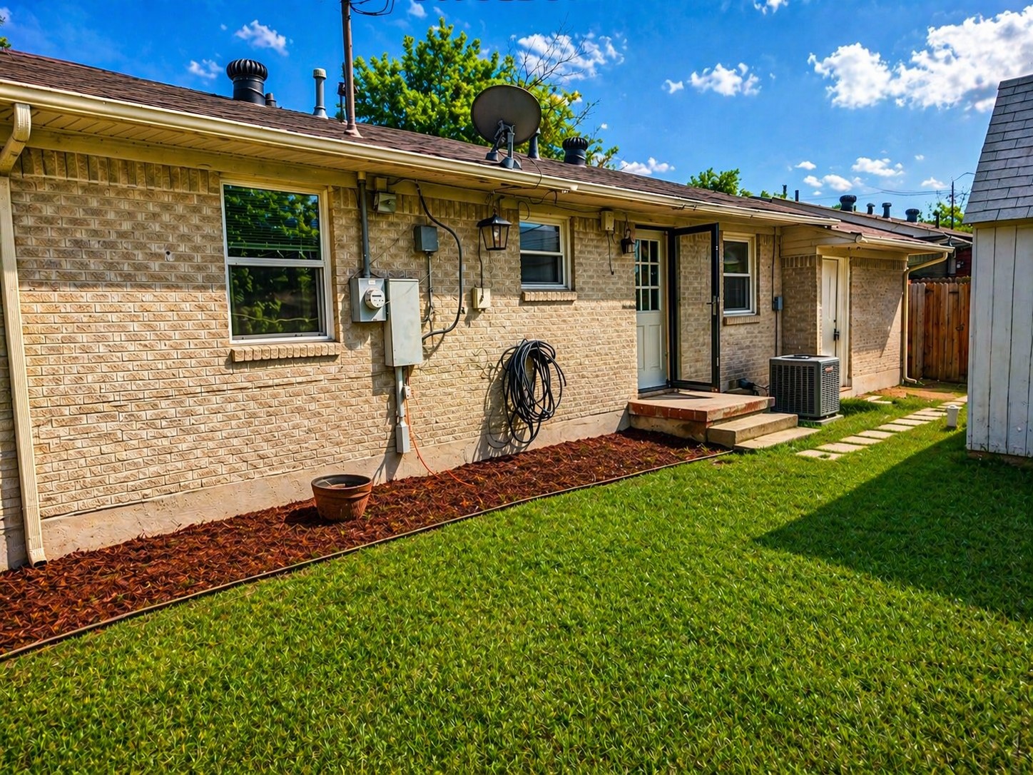 2719 Oates Drive Dallas TX 75228