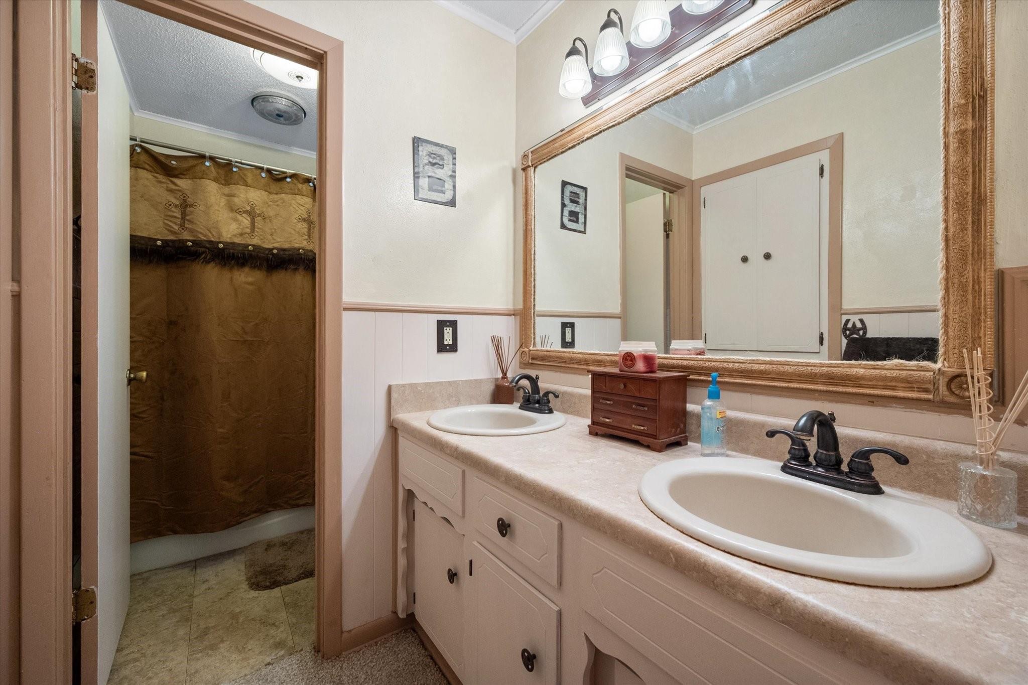 230 Fcr 141 Streetman TX 75859