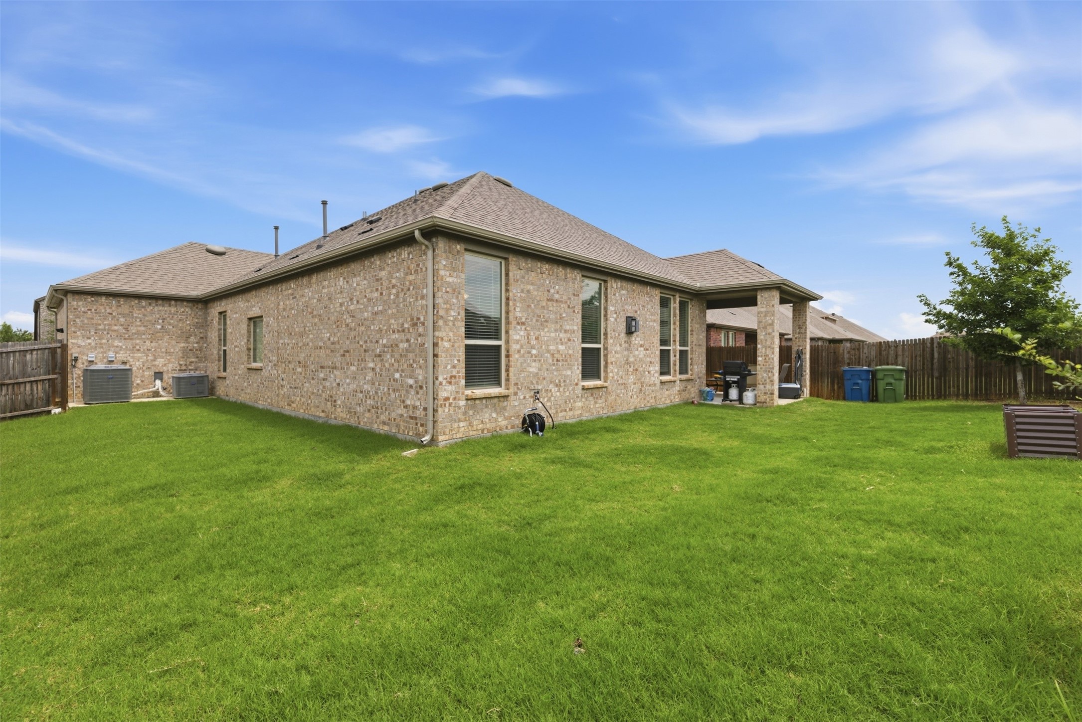10916 Glover Lane Aubrey TX 76227