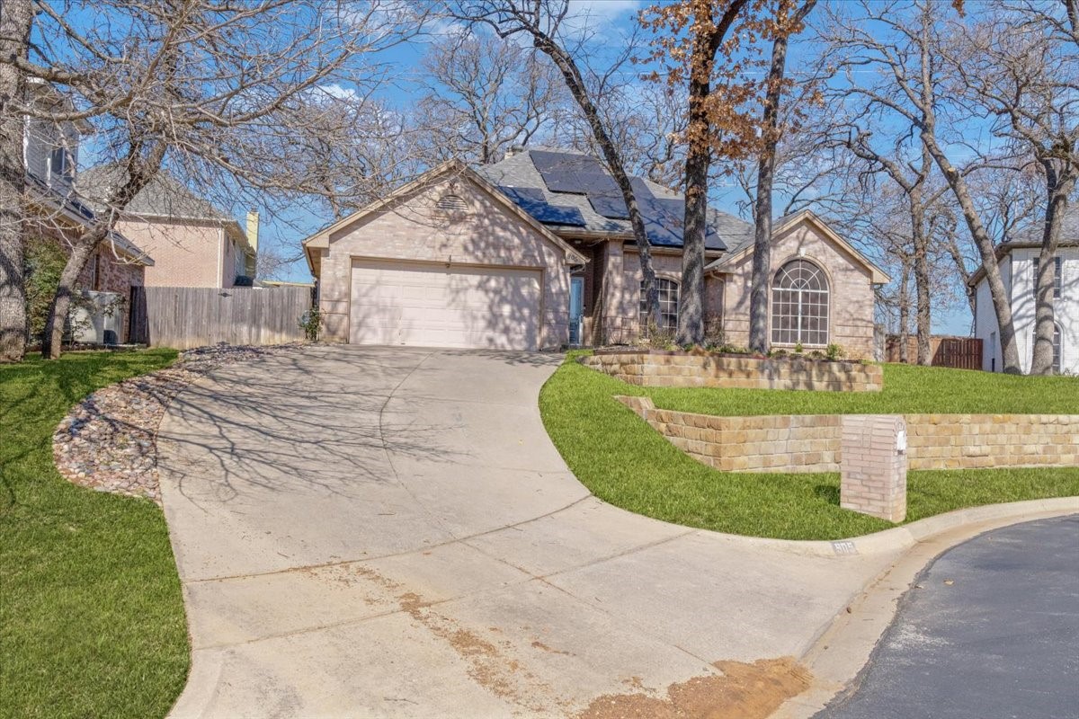 905 Forest Hollow Drive Hurst TX 76053