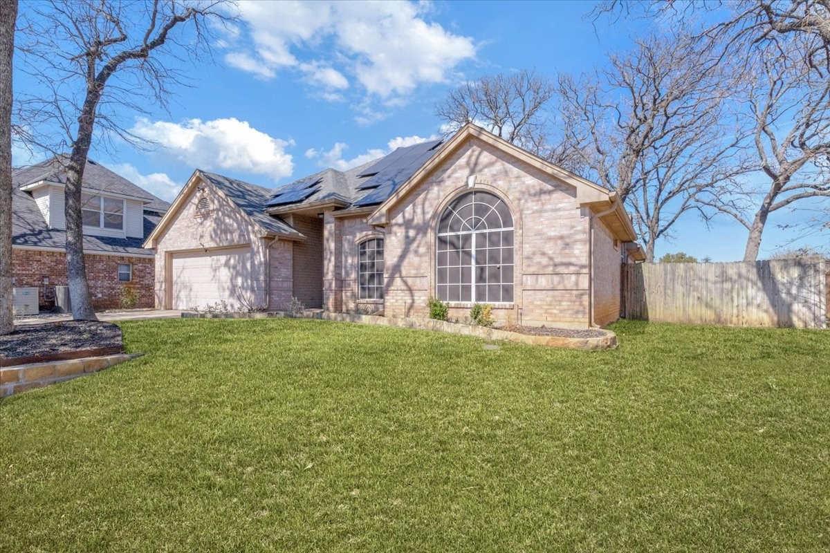 905 Forest Hollow Drive Hurst TX 76053