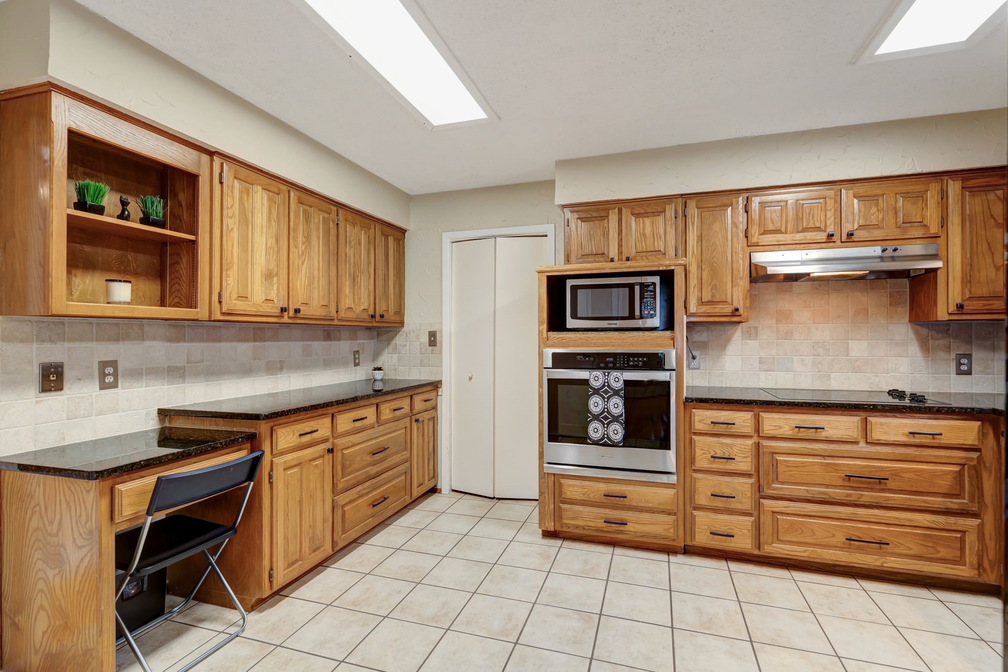 2010 Vista Crest Drive Carrollton TX 75007