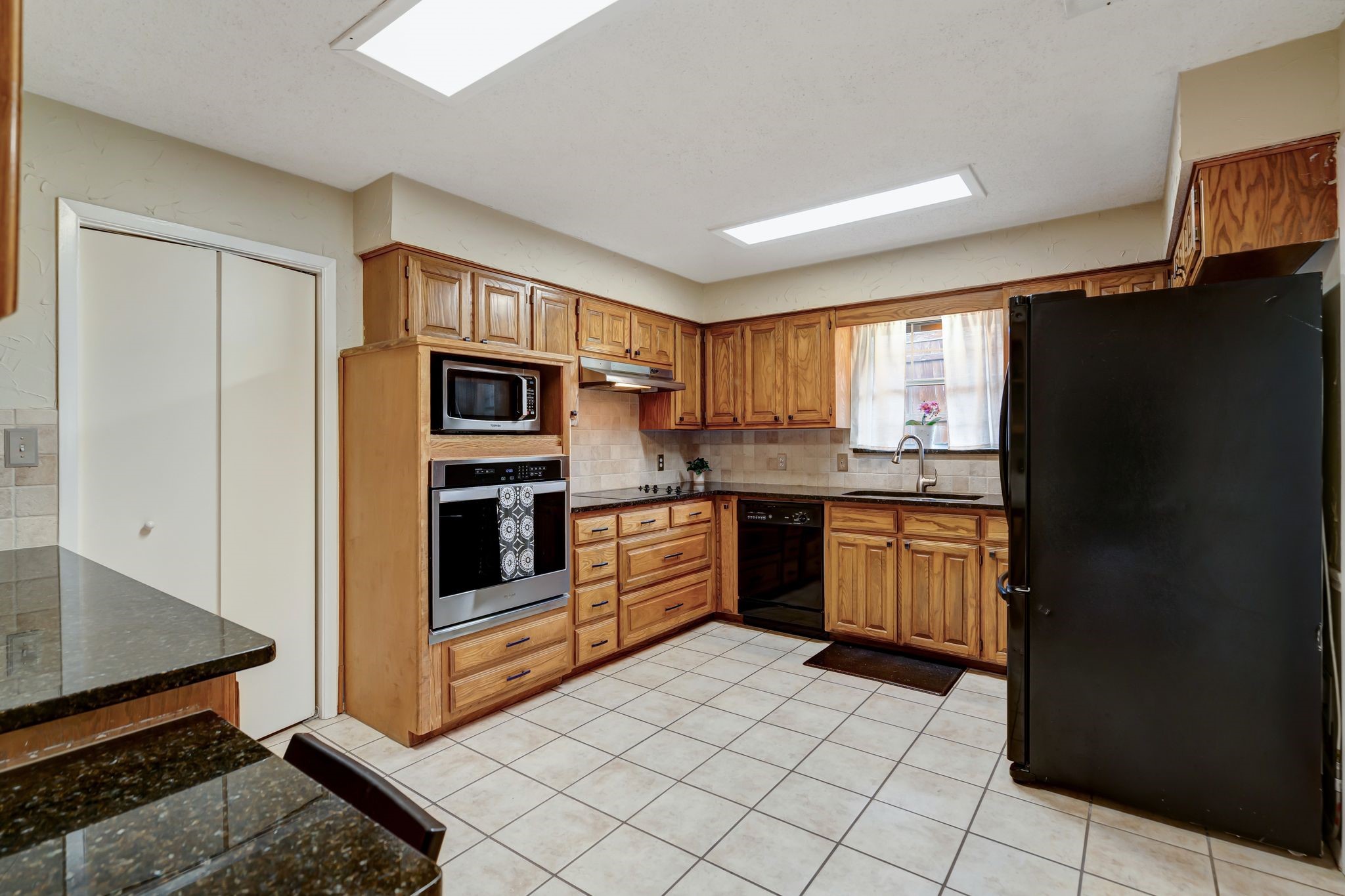 2010 Vista Crest Drive Carrollton TX 75007