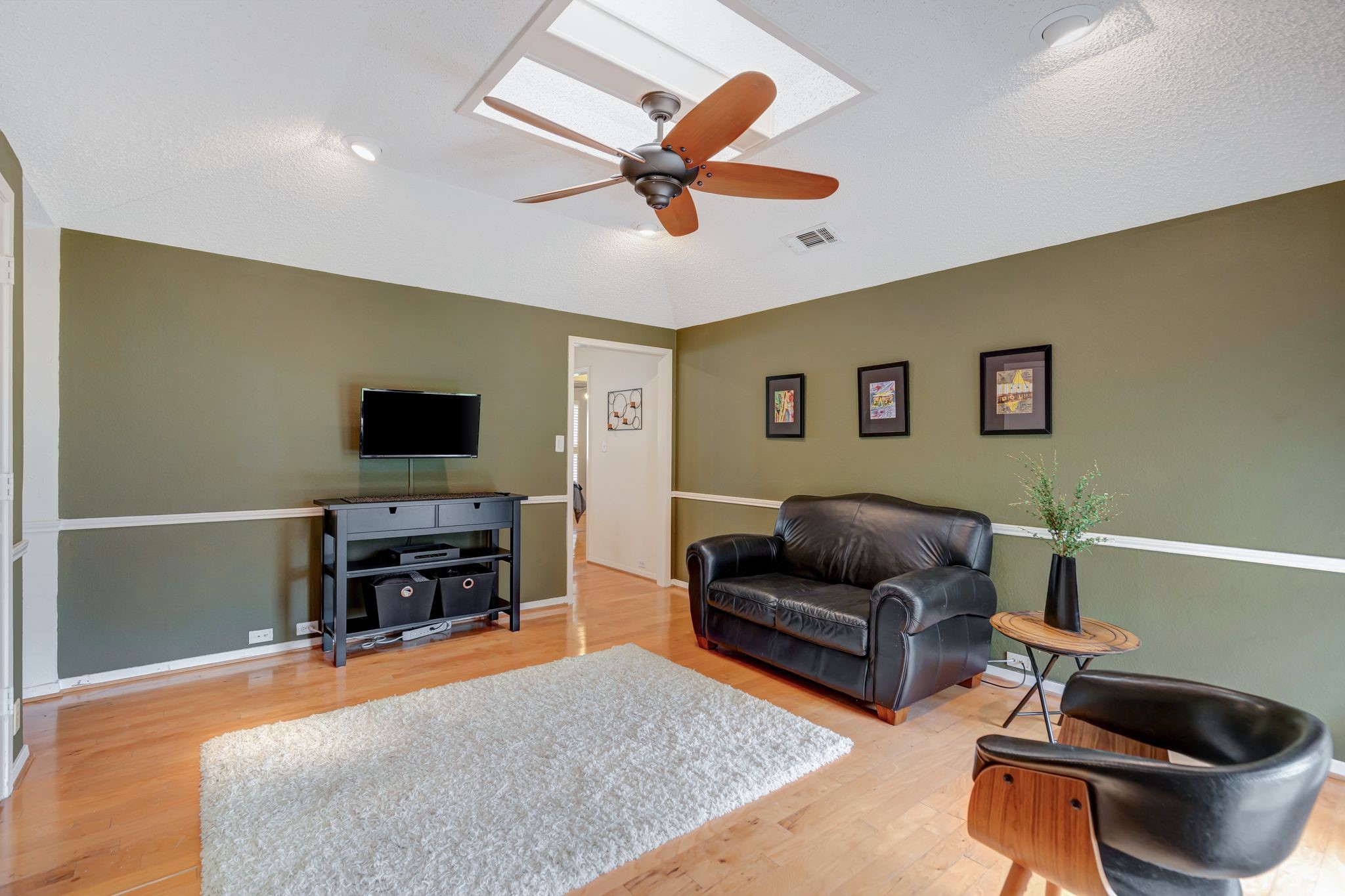 2010 Vista Crest Drive Carrollton TX 75007