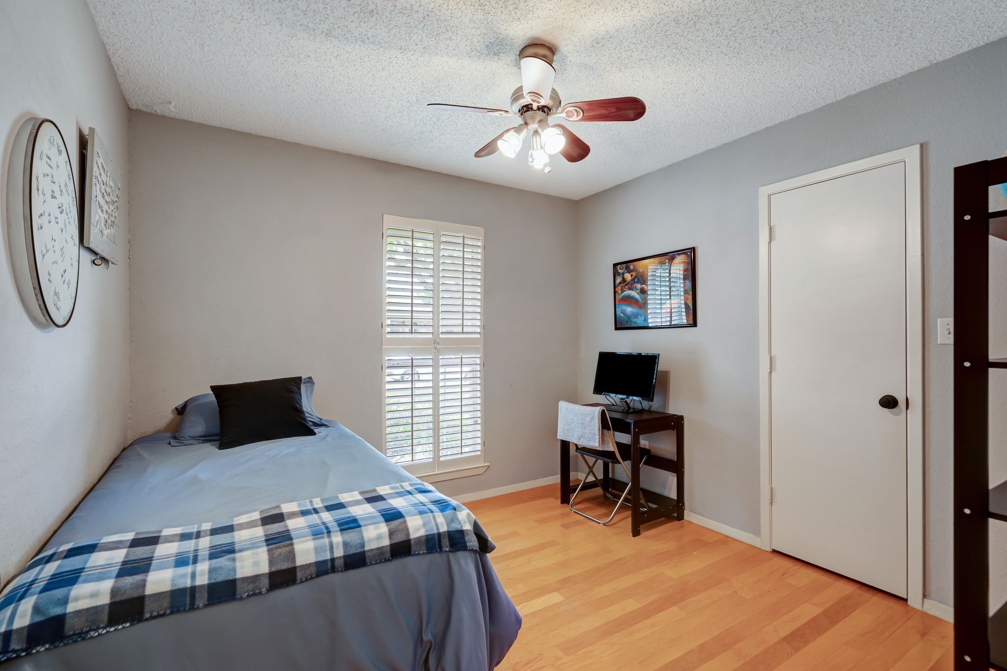 2010 Vista Crest Drive Carrollton TX 75007
