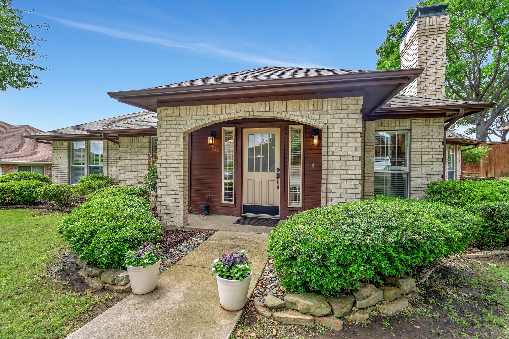2010 Vista Crest Drive Carrollton TX 75007