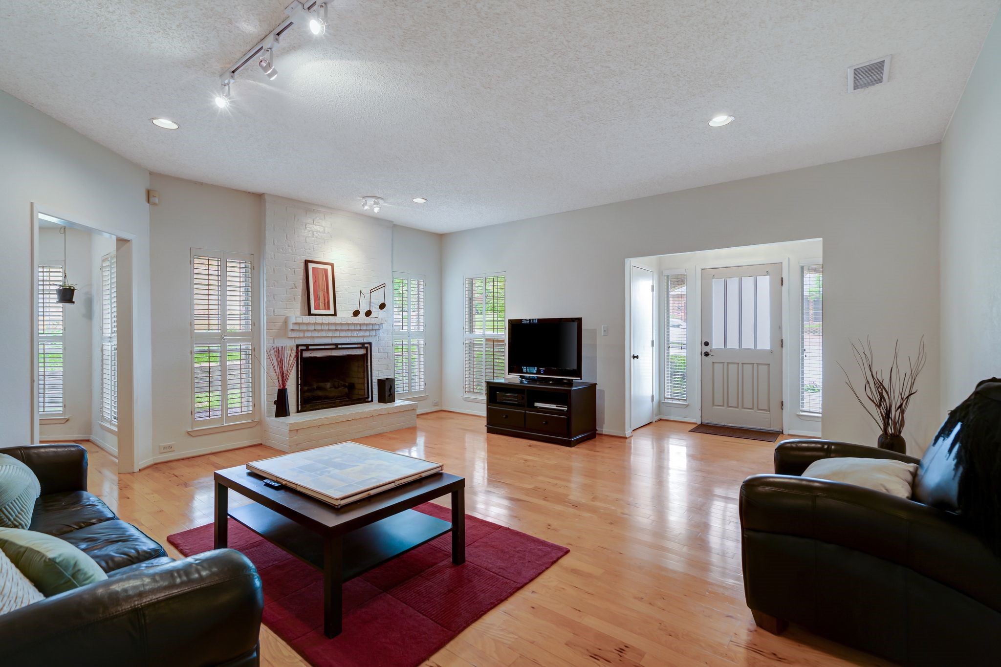 2010 Vista Crest Drive Carrollton TX 75007