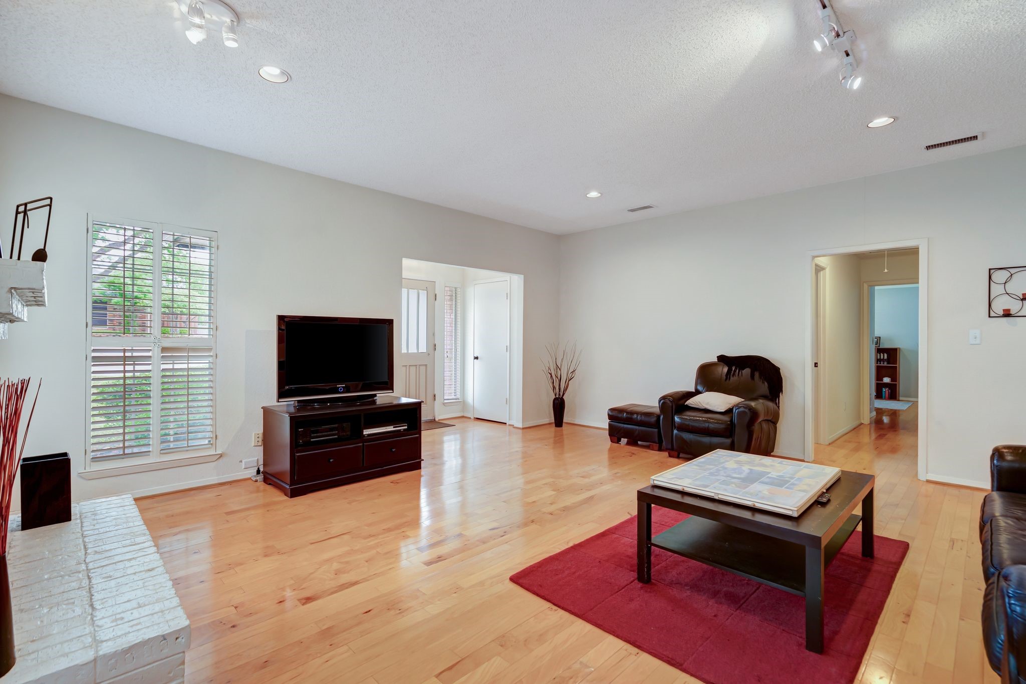 2010 Vista Crest Drive Carrollton TX 75007