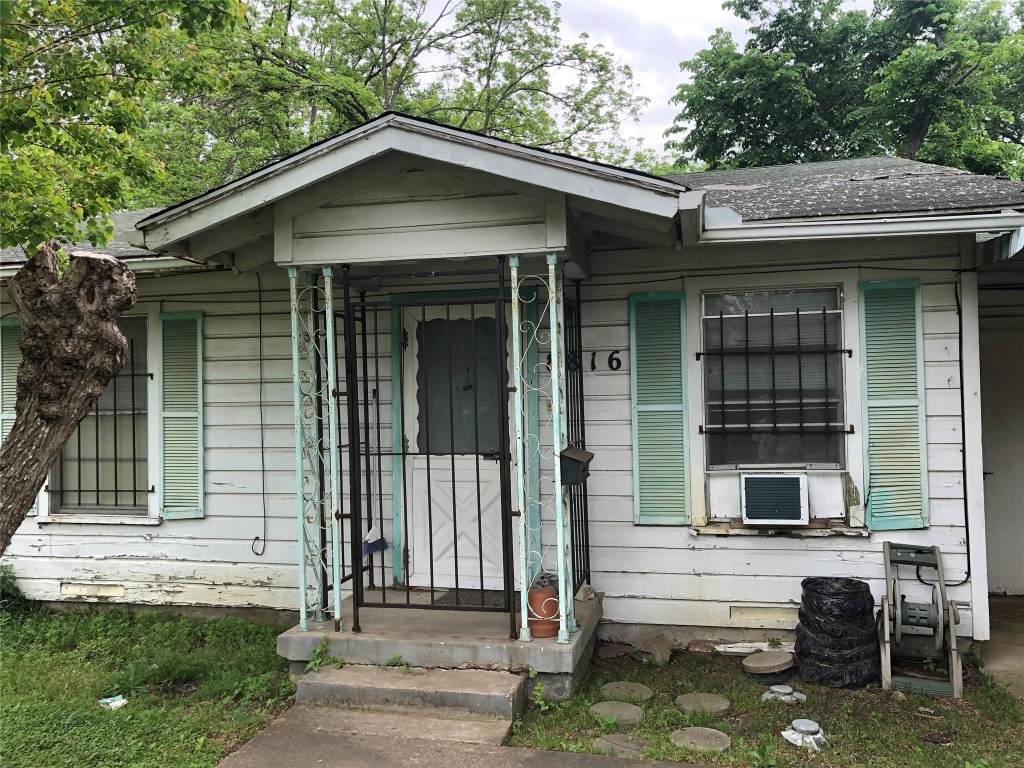 8816 Dunlap Street Dallas TX 75217